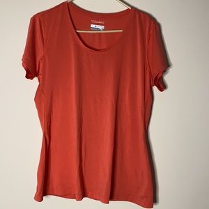 ❤️2 for $25 COLUMBIA T-shirt in size Large